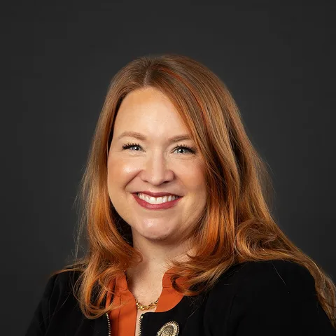 Photo of Lindsay James