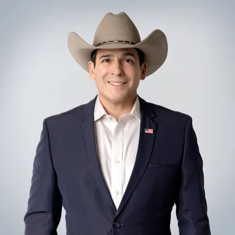 Photo of Bobby Pulido